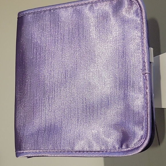GUCCI BEAUTY lavender Cosmetic Pouch - Picture 7 of 13